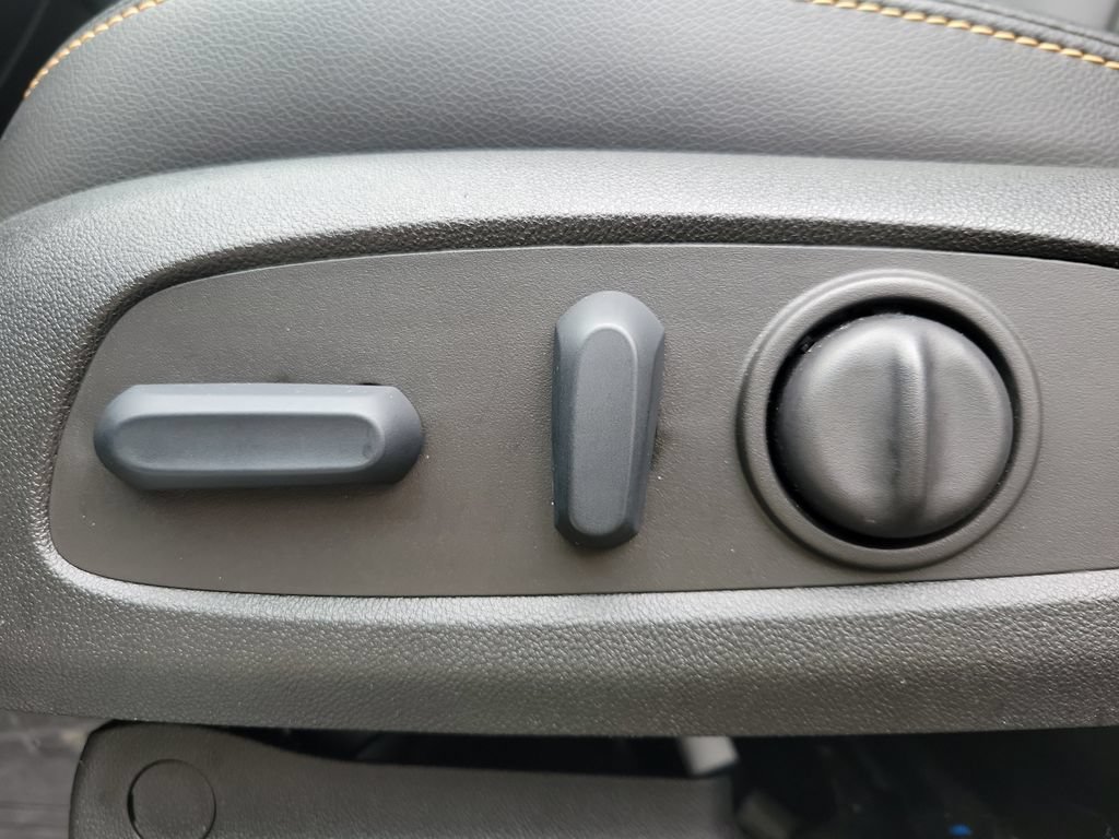 Used 2022 Chevrolet Equinox Premier AWD/4WD image 20