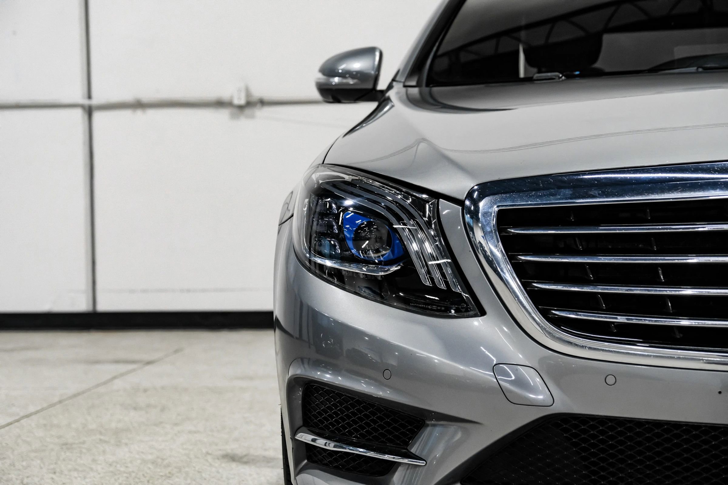 Used 2015 Mercedes-Benz S 550 Sedan w/ Sport Package w/ Sport Package image 55