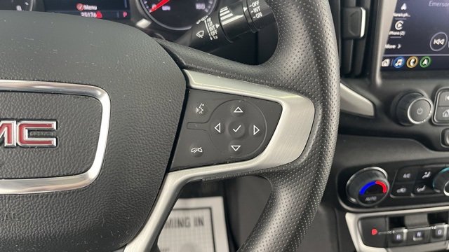 Used 2024 GMC Terrain SLE w/ Driver Convenience Package image 37