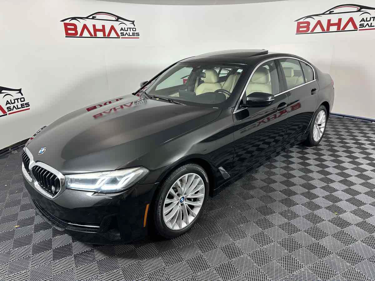Used 2023 BMW 530i xDrive w/ Convenience Package AWD/4WD image 3