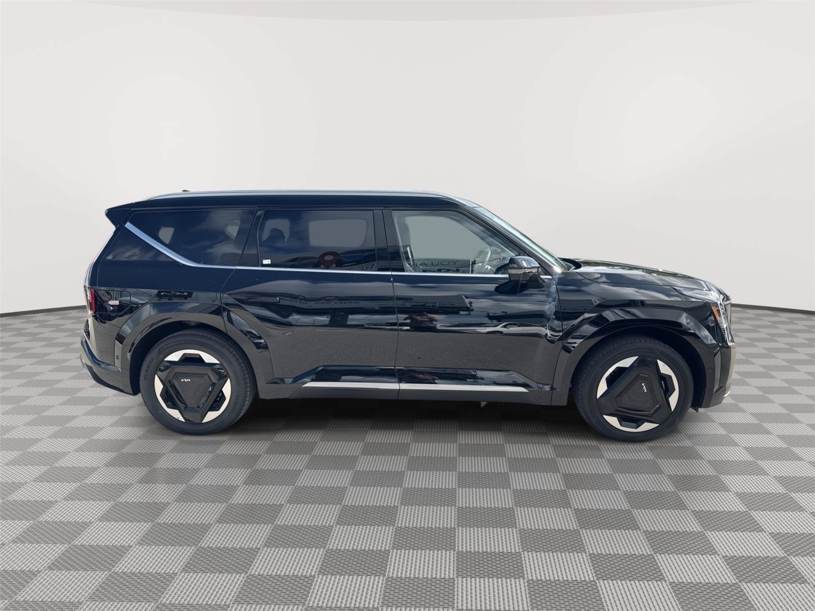 Used 2026 Kia EV9 Land AWD/4WD image 4