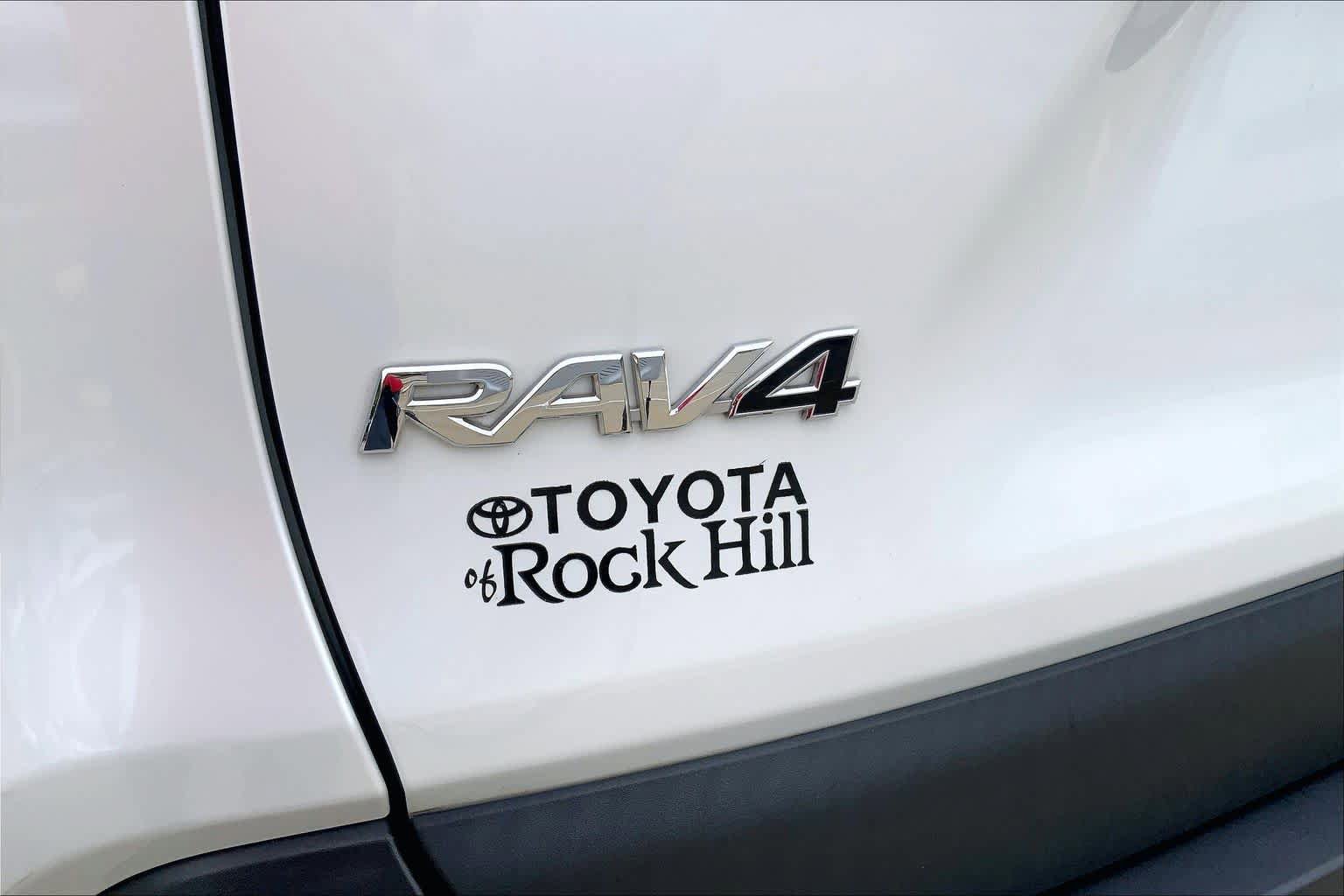 Used 2024 Toyota RAV4 XLE Premium FWD image 33