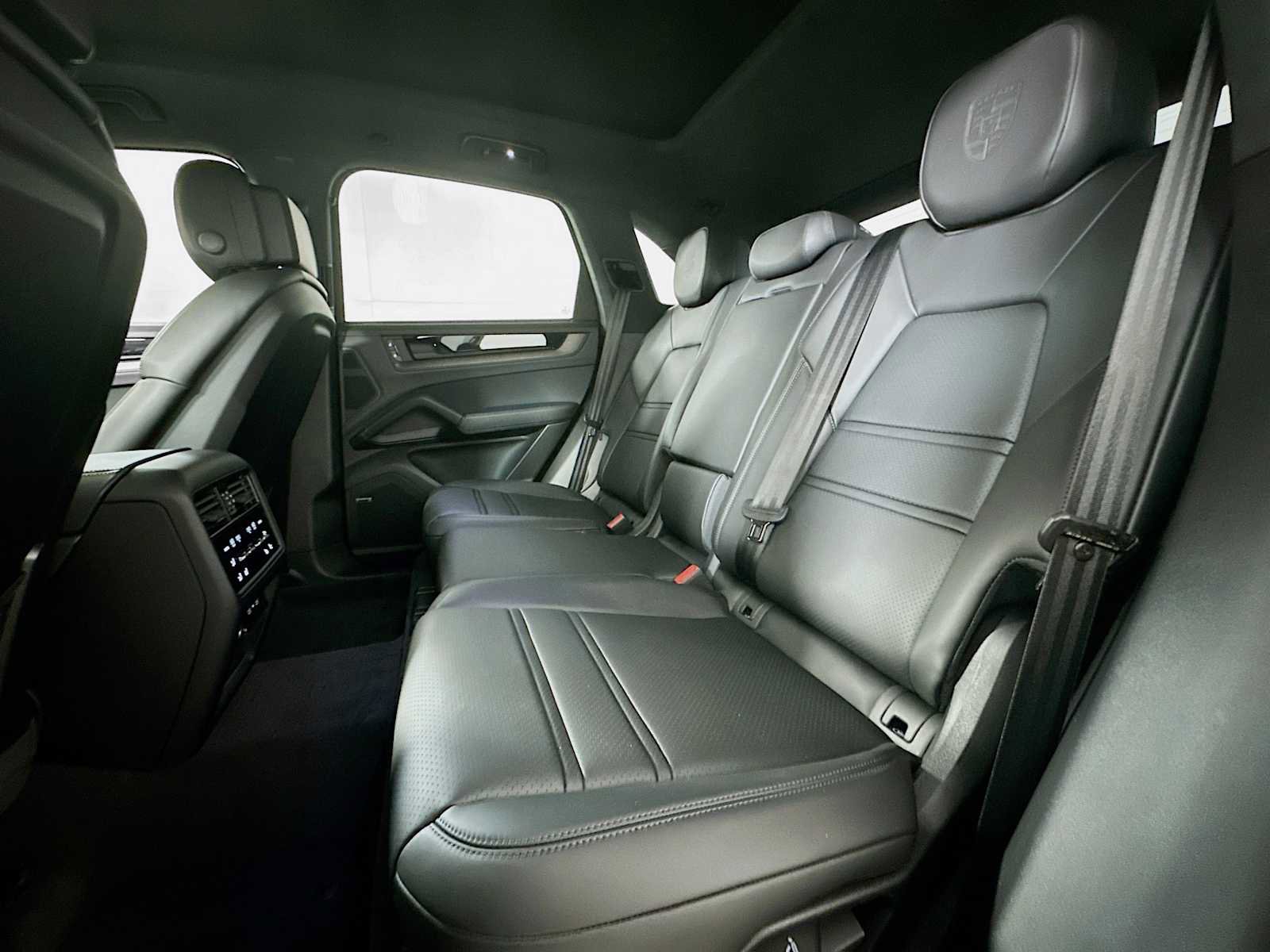 New 2026 Porsche Cayenne GTS AWD/4WD image 21