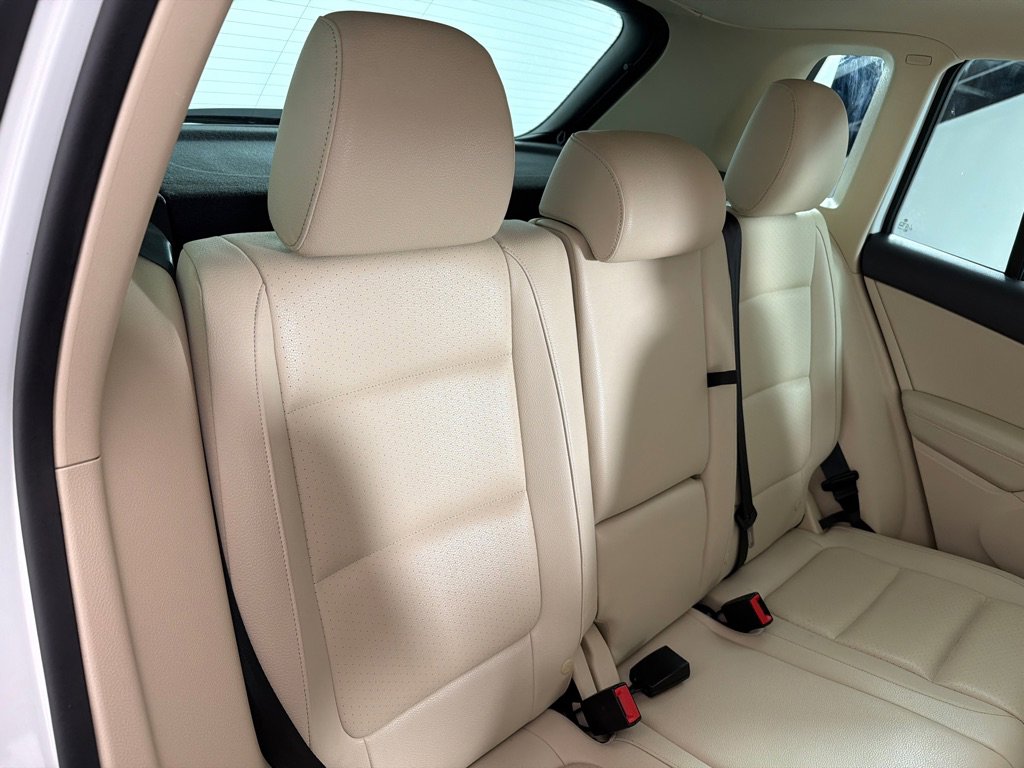 Used 2017 Volkswagen Tiguan Wolfsburg Edition image 24