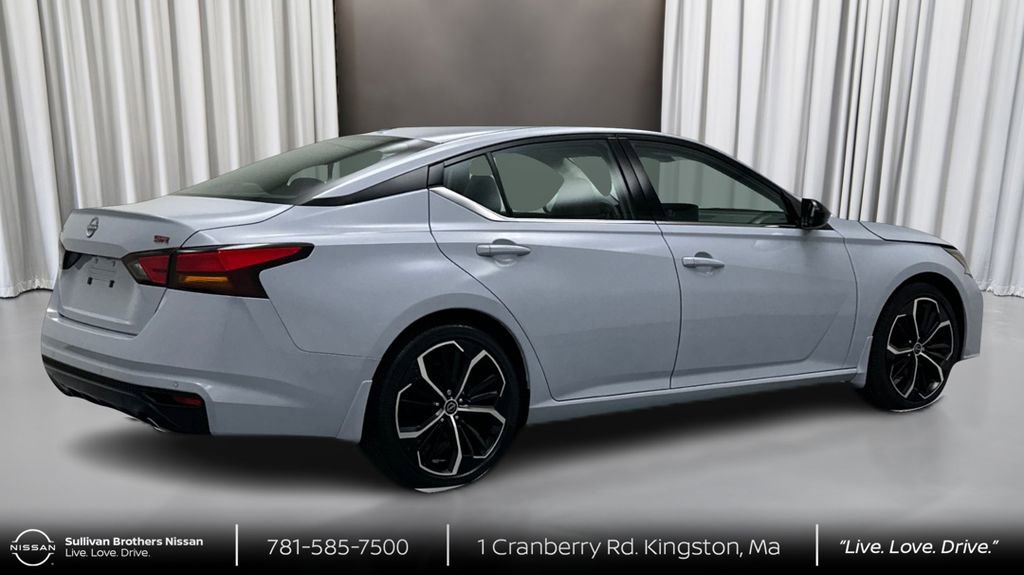 Certified 2024 Nissan Altima 2.5 SR w/ SR Premium Package FWD image 5