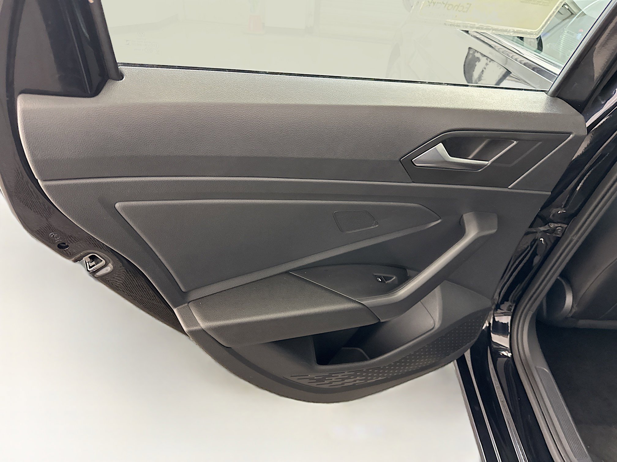 Used 2024 Volkswagen Jetta SE image 26