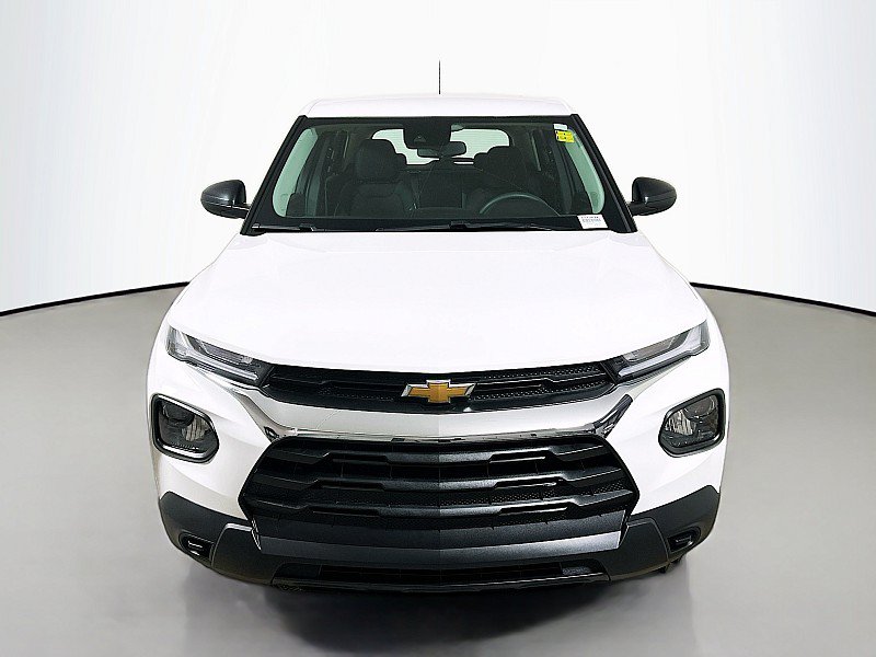 Used 2022 Chevrolet TrailBlazer LS AWD/4WD image 2