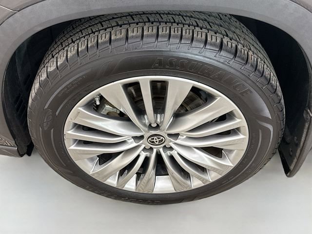 Used 2022 Toyota Highlander Platinum image 34