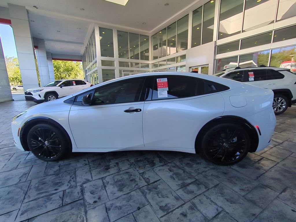 New 2026 Toyota Prius Plug-In Hybrid image 8