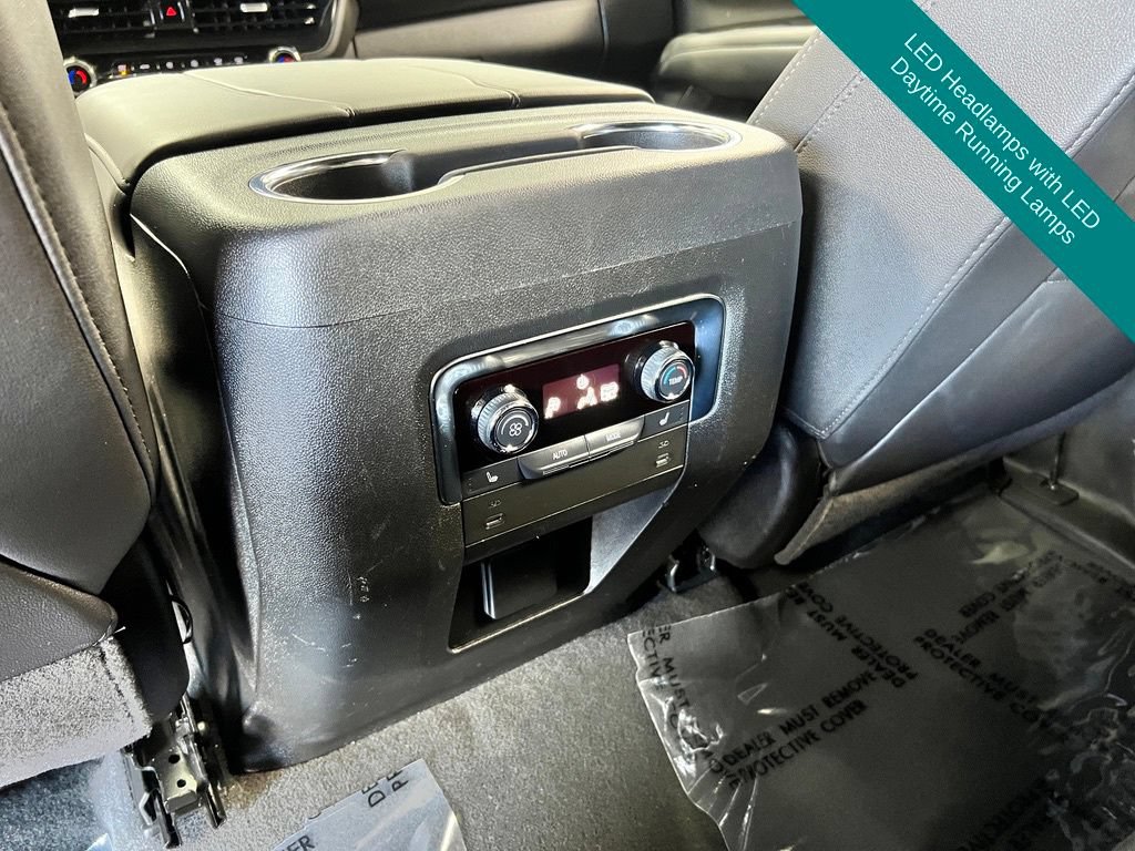 Used 2025 Chevrolet Suburban Z71 w/ Comfort Package AWD/4WD image 25