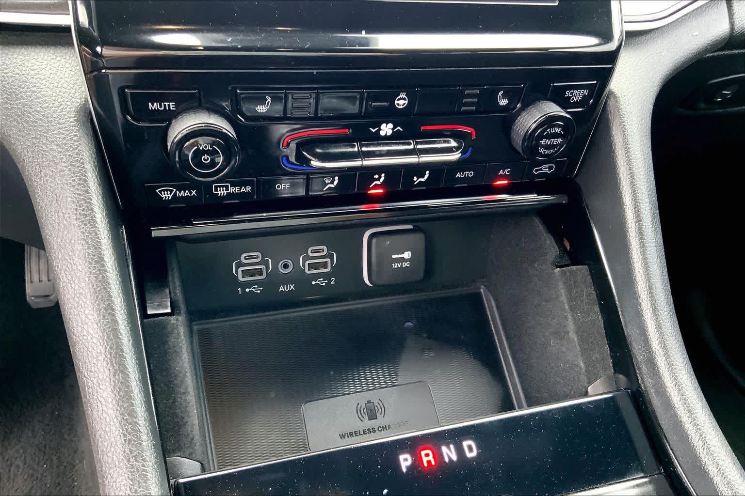 Used 2022 Jeep Grand Cherokee Altitude AWD/4WD image 46