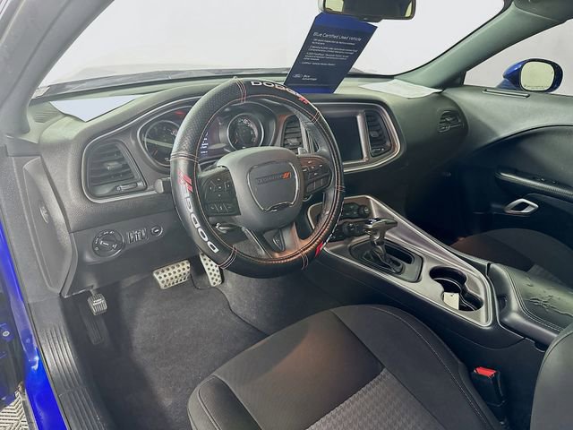 Used 2020 Dodge Challenger R/T w/ Driver Convenience Group RWD image 15