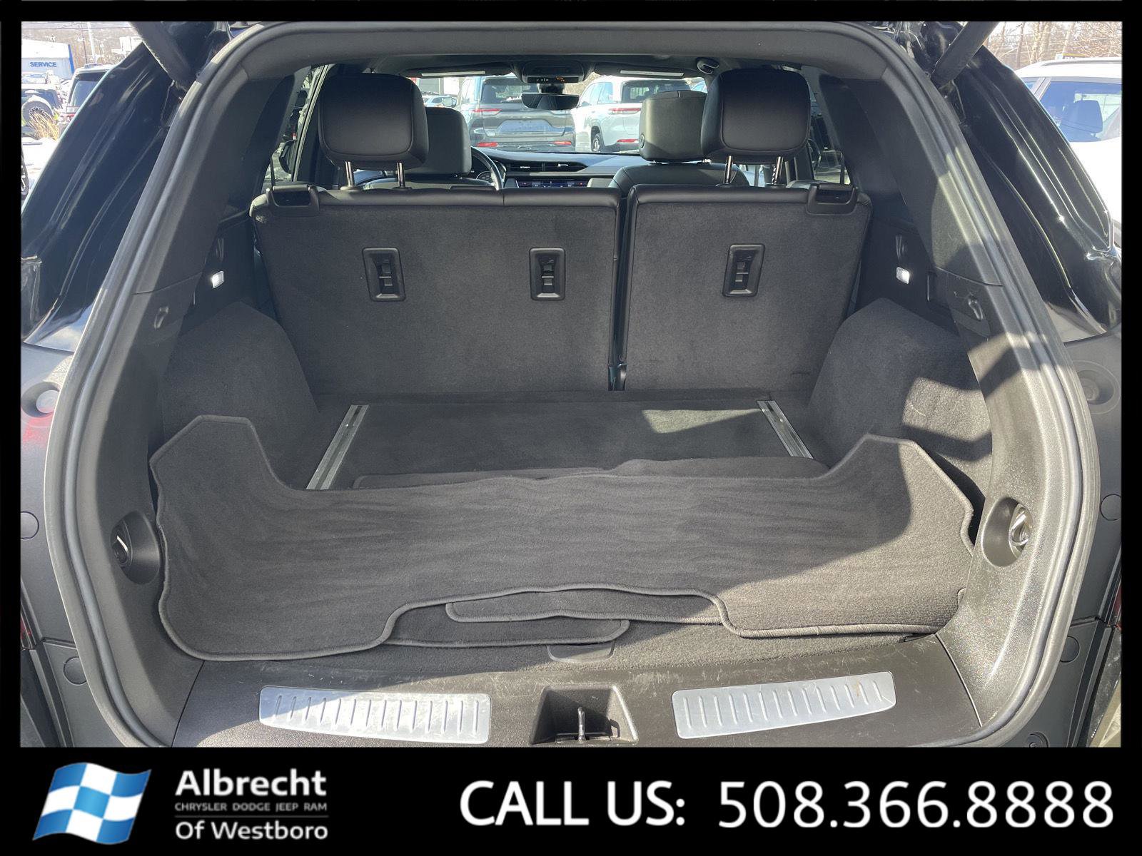 Used 2024 Cadillac XT5 Premium Luxury w/ Technology Package image 14