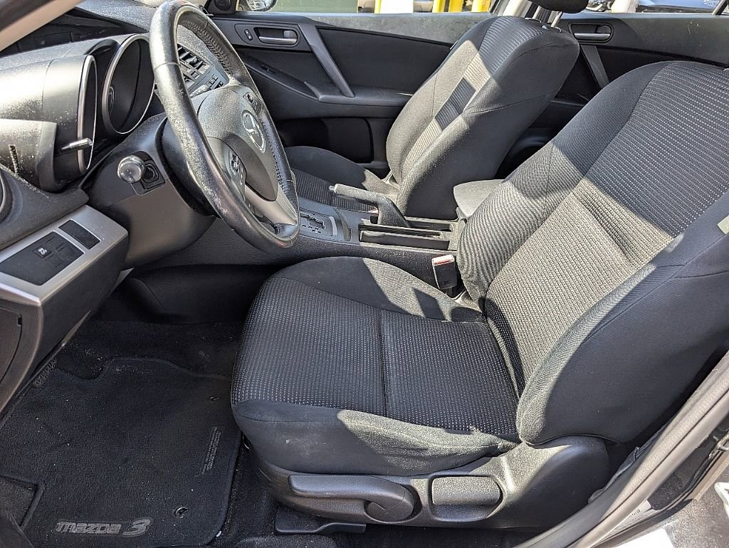 Used 2012 MAZDA MAZDA3 i Touring FWD image 15