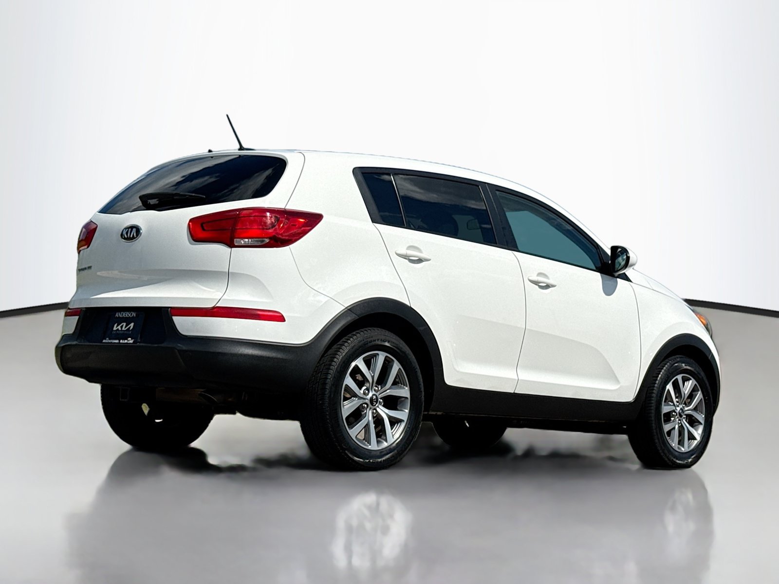 Used 2016 Kia Sportage LX FWD image 2