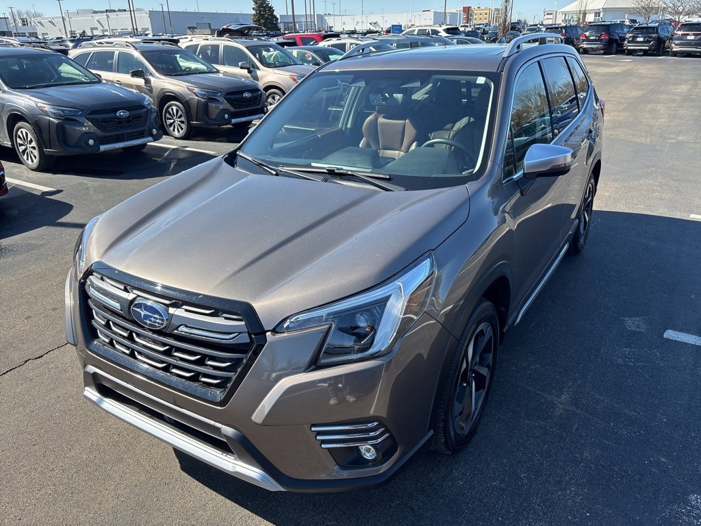 Used 2023 Subaru Forester Touring image 6