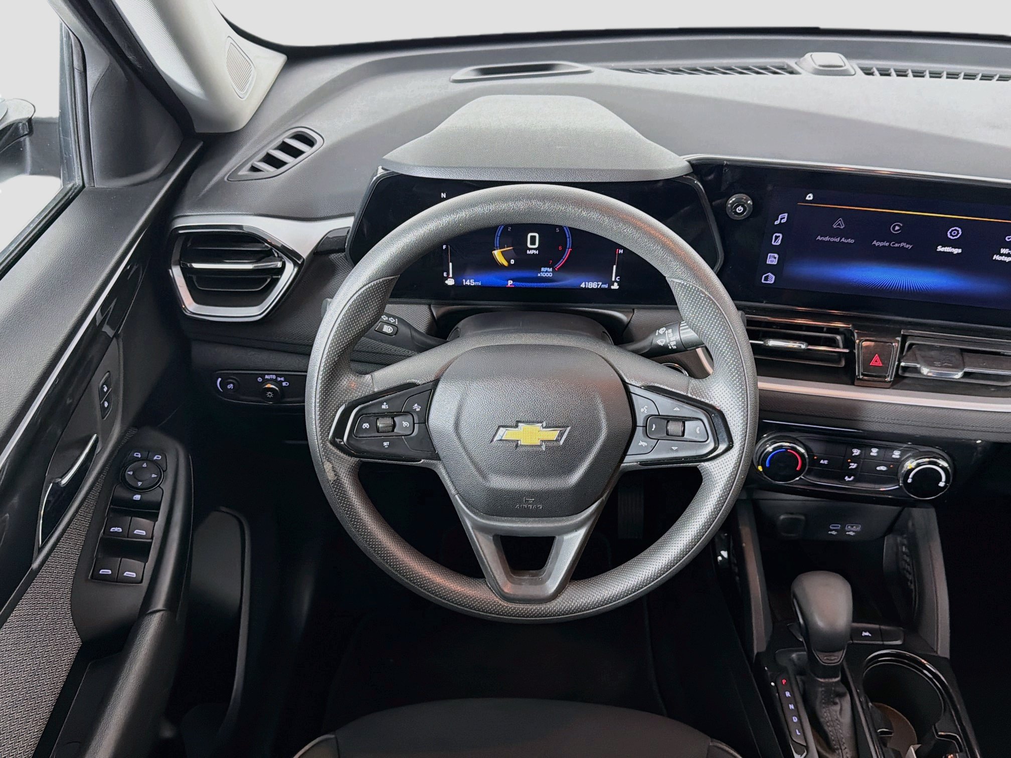 Used 2025 Chevrolet TrailBlazer LT FWD image 17