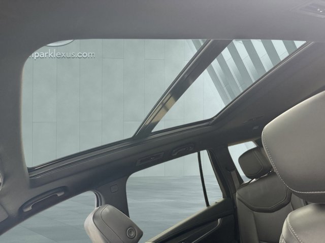Used 2023 Cadillac XT6 Sport image 21