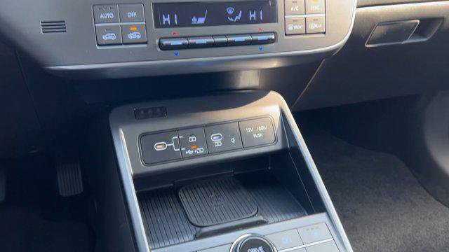 New 2025 Hyundai Kona SEL FWD image 30