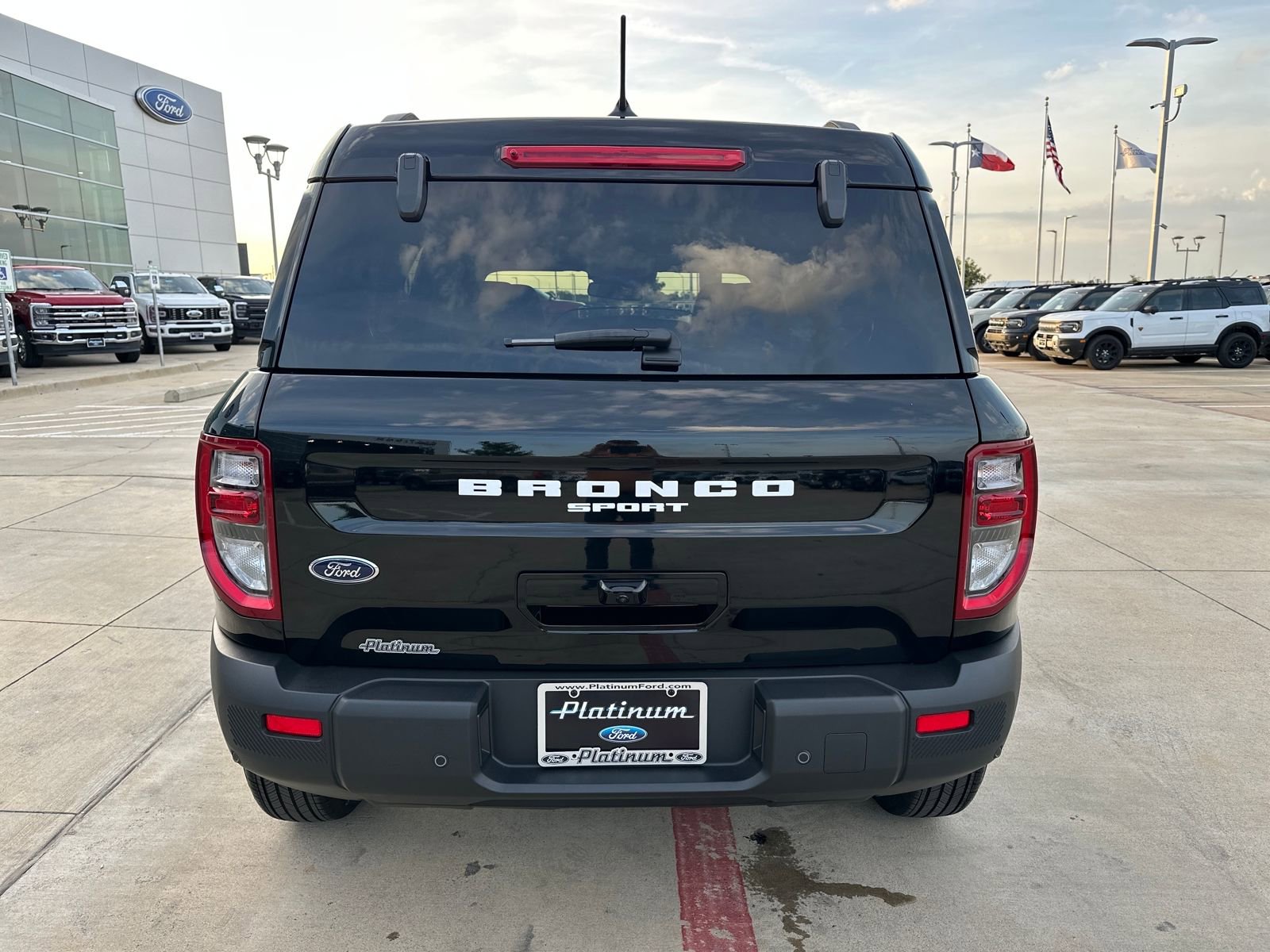 New 2025 Ford Bronco Sport Outer Banks w/ Outer Banks Tech Package+ AWD/4WD image 4