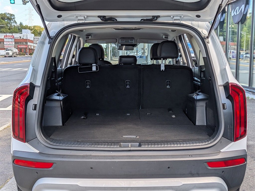 Certified 2022 Kia Telluride LX image 8