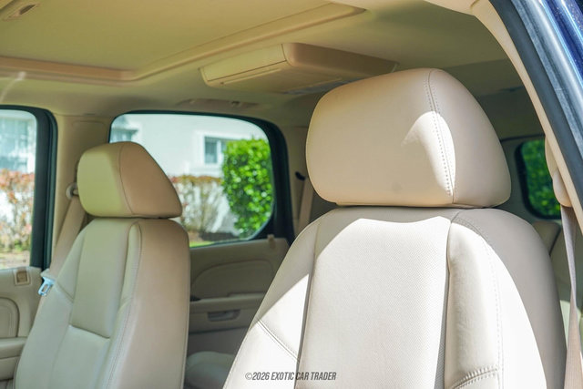 Used 2009 Cadillac Escalade AWD image 27