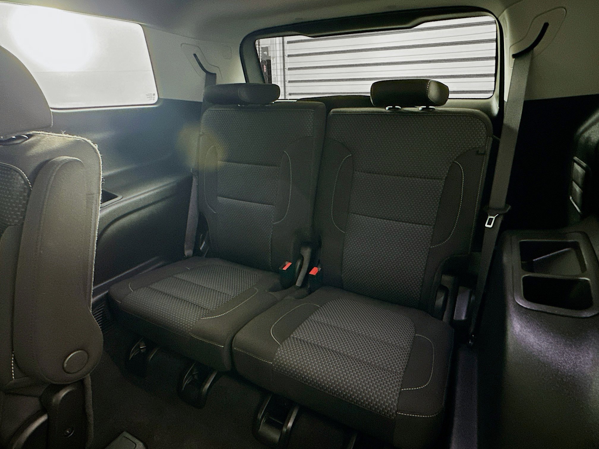 Used 2023 GMC Acadia SLE w/ Driver Convenience Package image 29