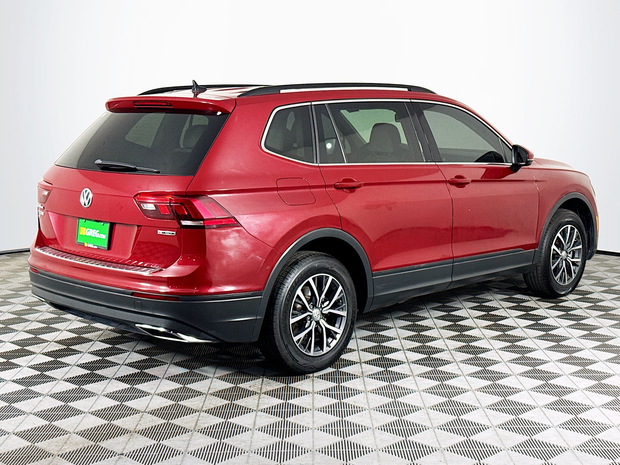 Used 2019 Volkswagen Tiguan SE AWD/4WD image 8