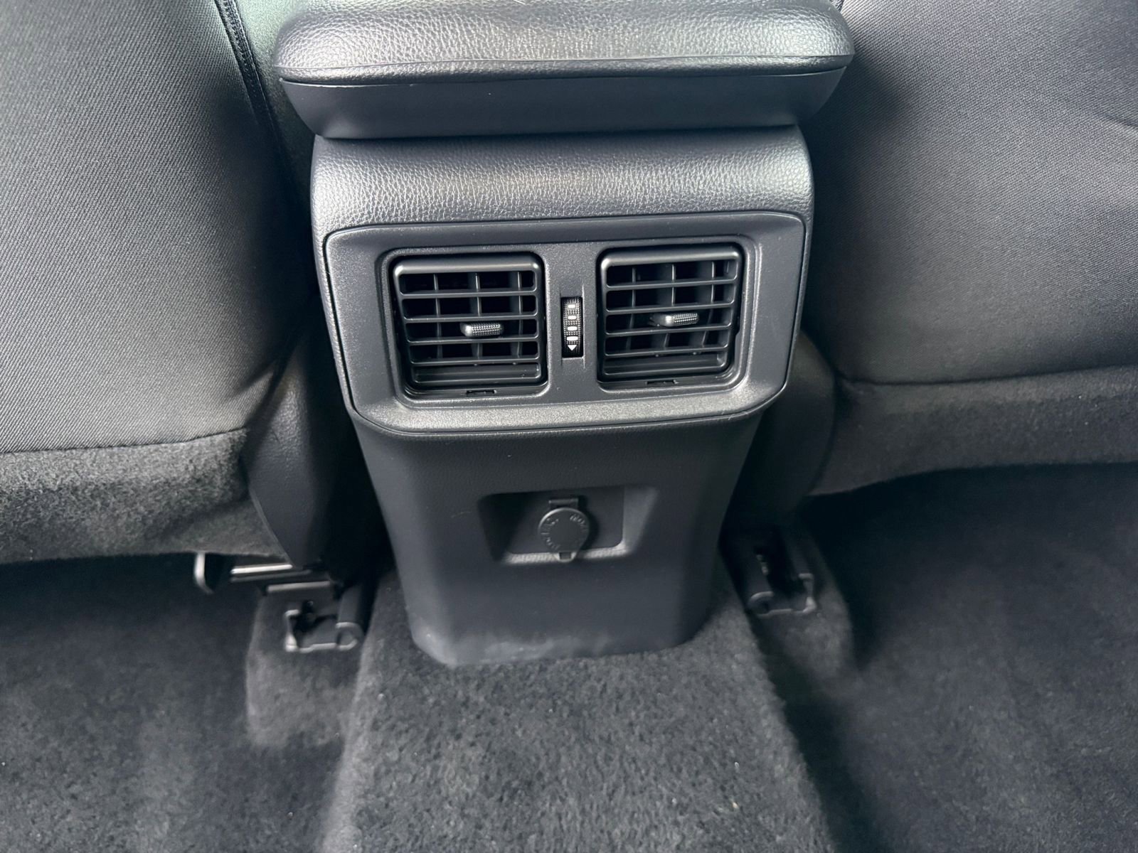 Used 2025 Toyota RAV4 LE image 23