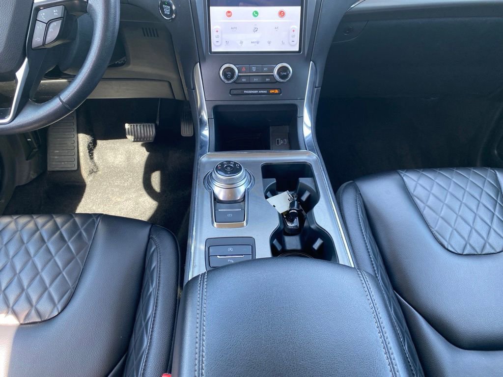 Used 2024 Ford Edge Titanium AWD/4WD image 16