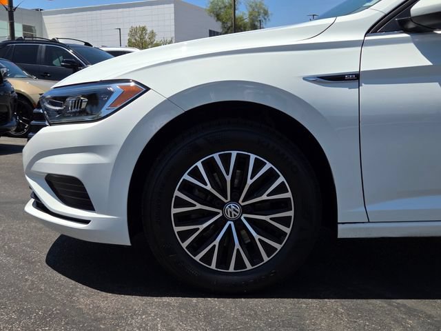Used 2019 Volkswagen Jetta SEL w/ Cold Weather Package FWD image 9