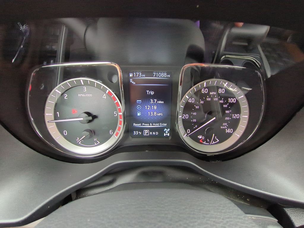 Used 2018 Nissan Titan Platinum Reserve w/ Platinum Utility Package image 15