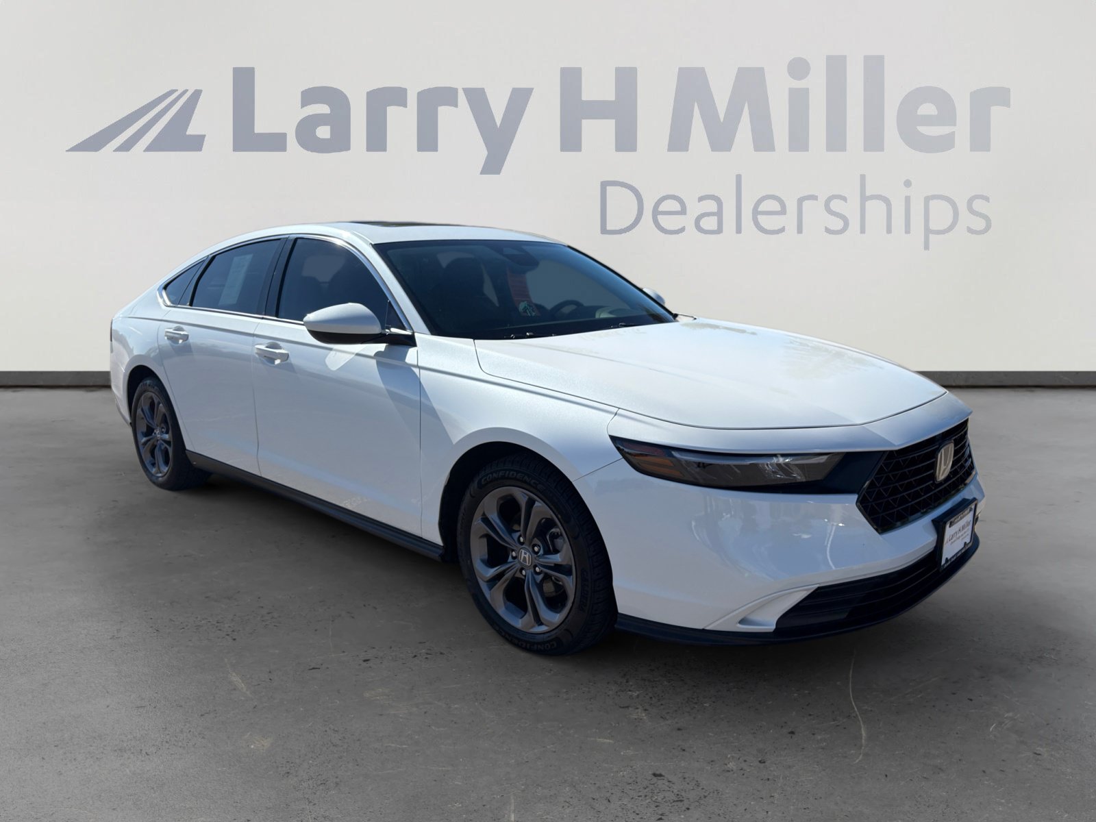 Used 2024 Honda Accord EX image 8