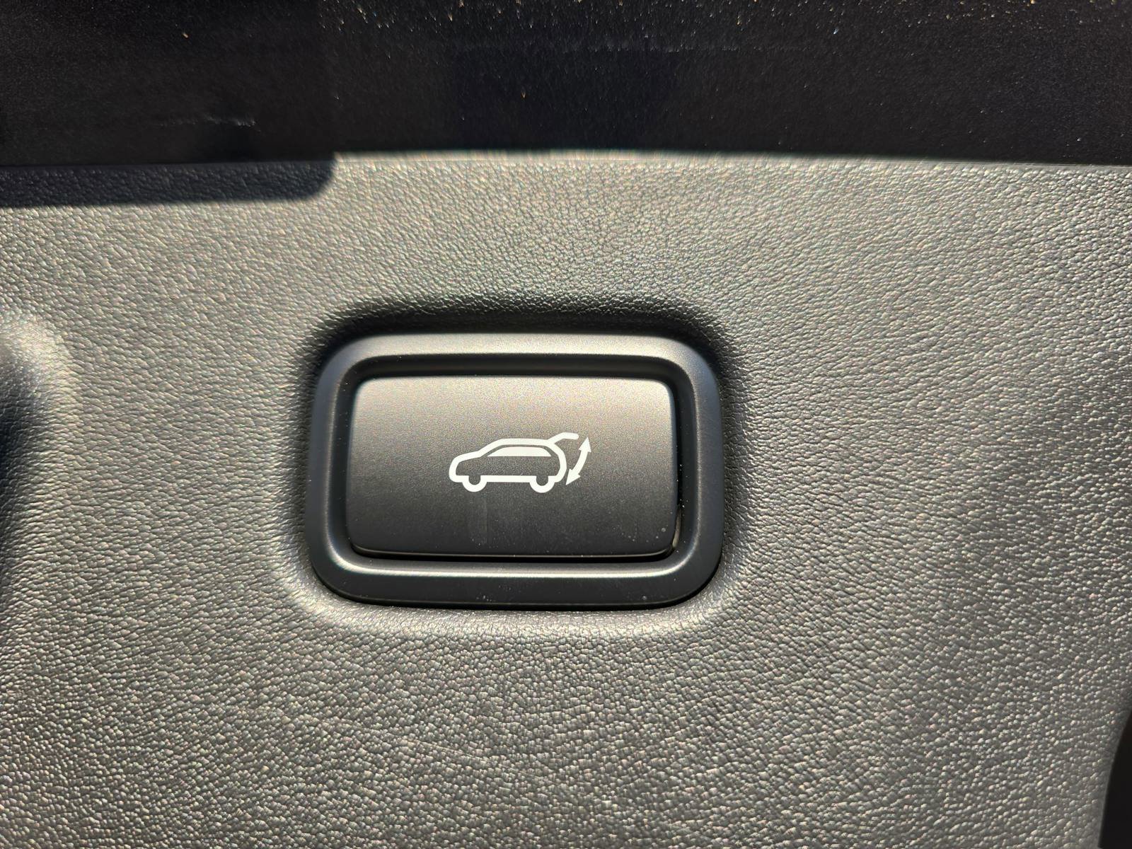 New 2025 Kia EV6 Wind RWD image 13