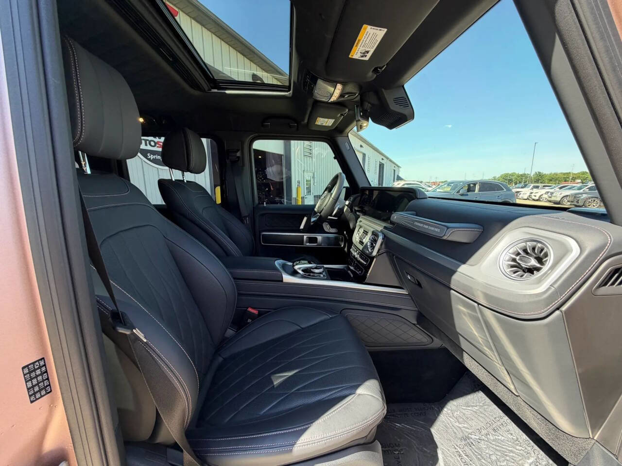 Used 2024 Mercedes-Benz G 550 image 13