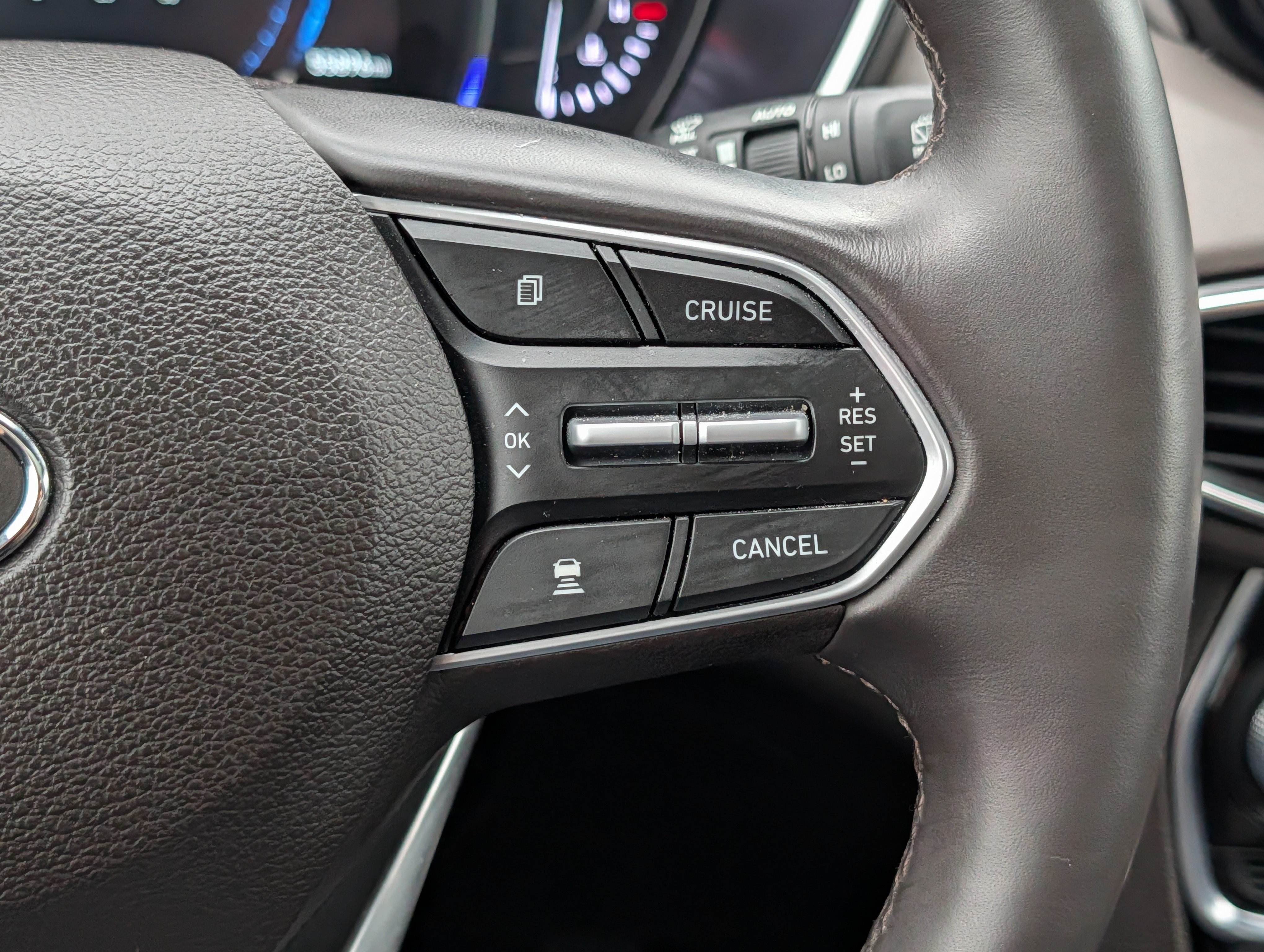 Used 2020 Hyundai Santa Fe Limited w/ Cargo Package AWD/4WD image 30
