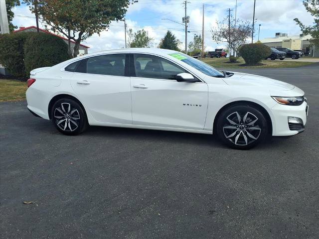 Used 2024 Chevrolet Malibu RS w/ LPO, Floor Liner Package image 4