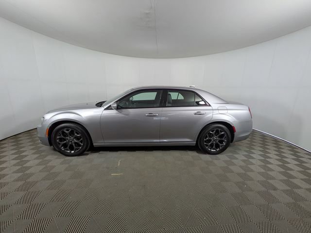Used 2017 Chrysler 300 S AWD/4WD image 23