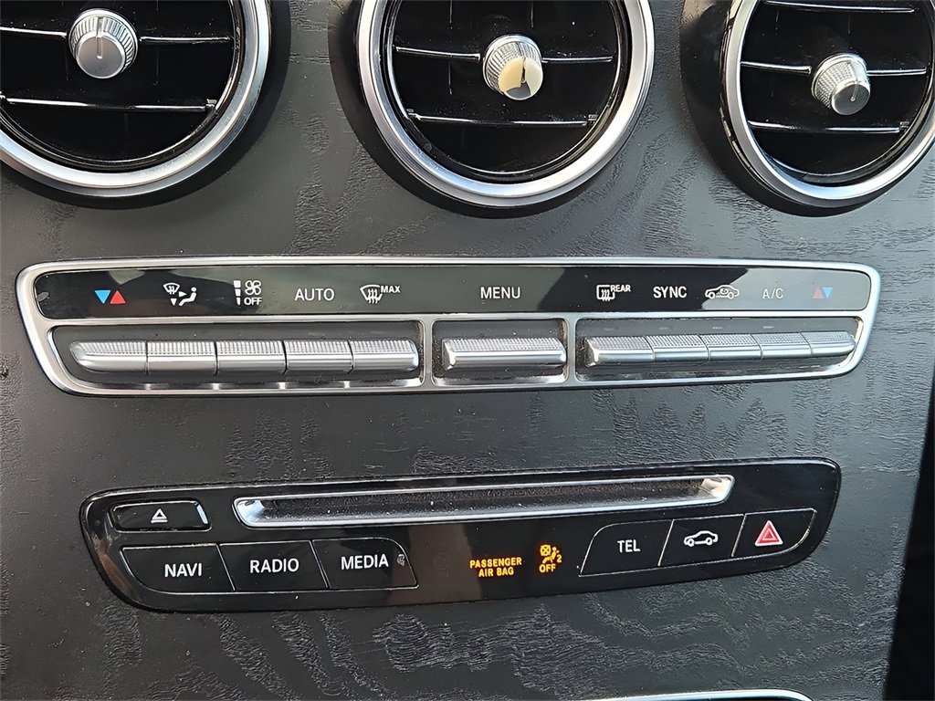 Used 2019 Mercedes-Benz GLC 300 4MATIC image 14