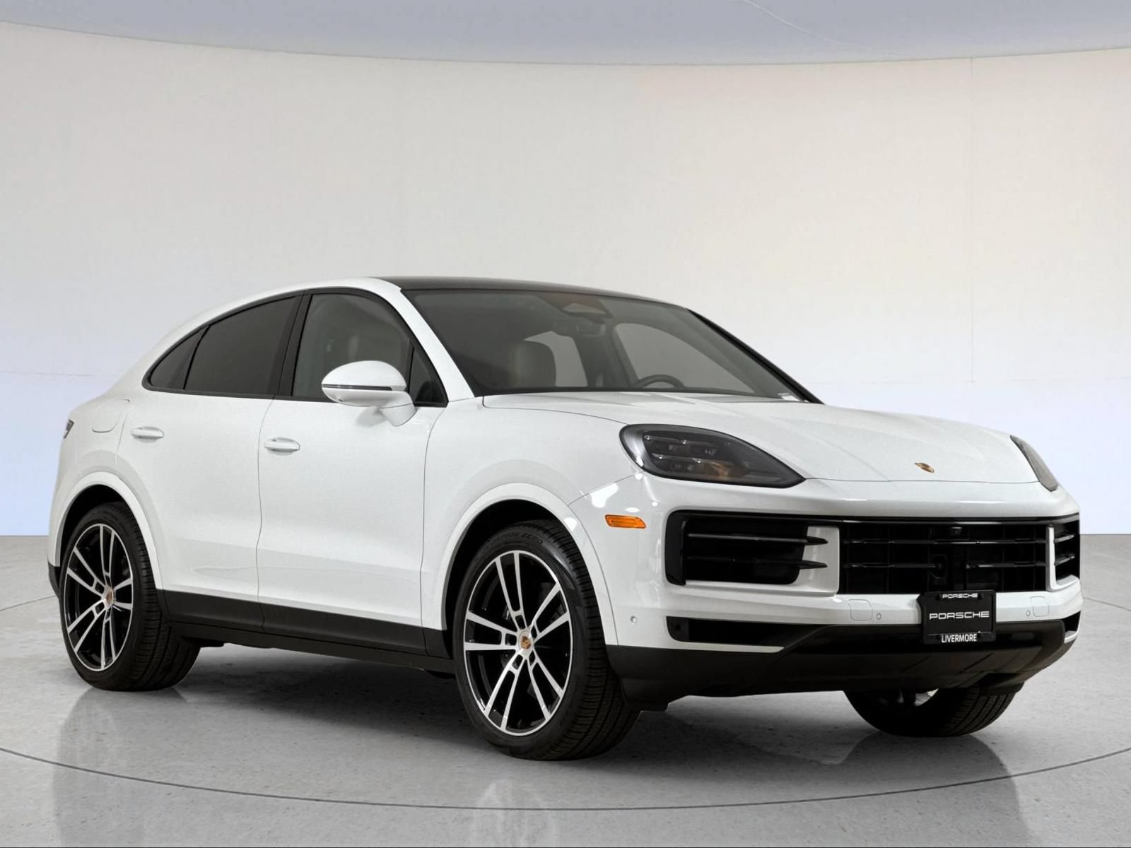 Certified 2026 Porsche Cayenne Coupe AWD/4WD image 10