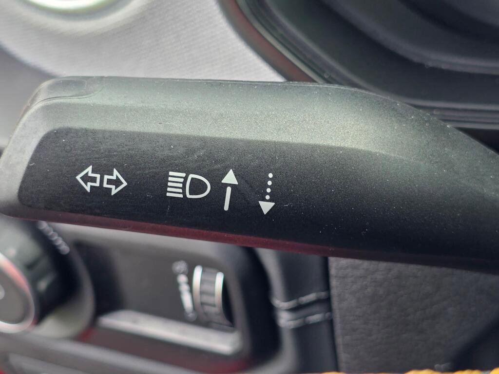 Used 2024 Jeep Wrangler Unlimited Sahara image 29