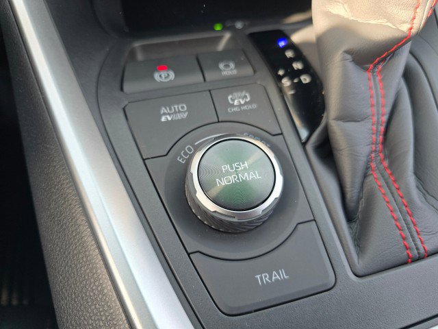 Used 2025 Toyota RAV4 XSE image 34