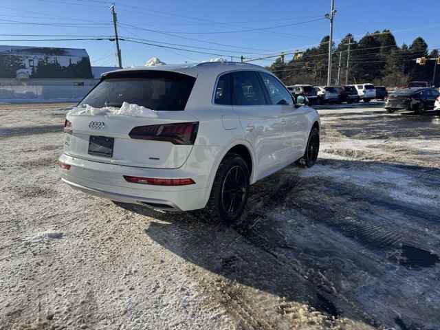 Used 2019 Audi Q5 2.0T Premium w/ Convenience Package image 5