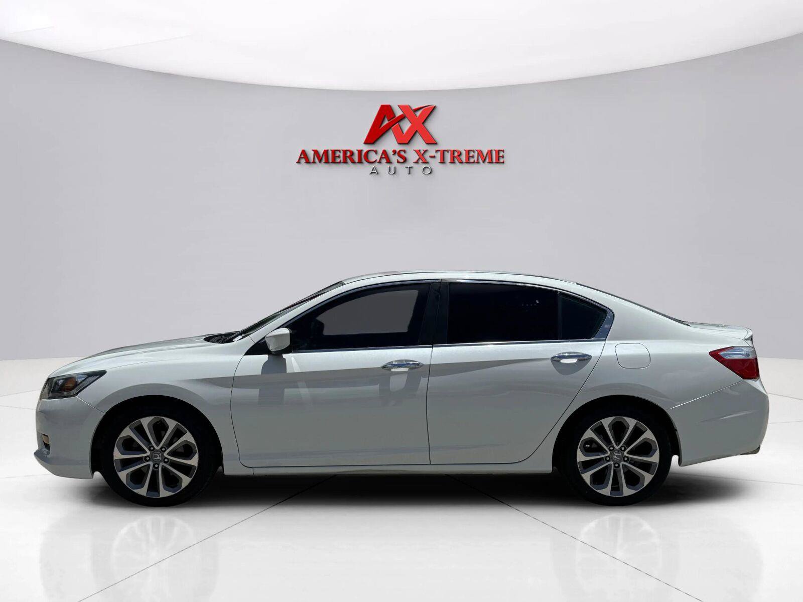 Used 2013 Honda Accord Sport image 2