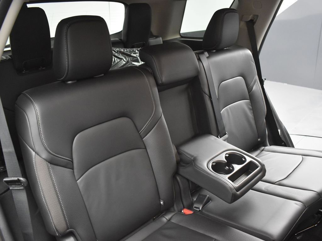 New 2025 Nissan Pathfinder SL image 23