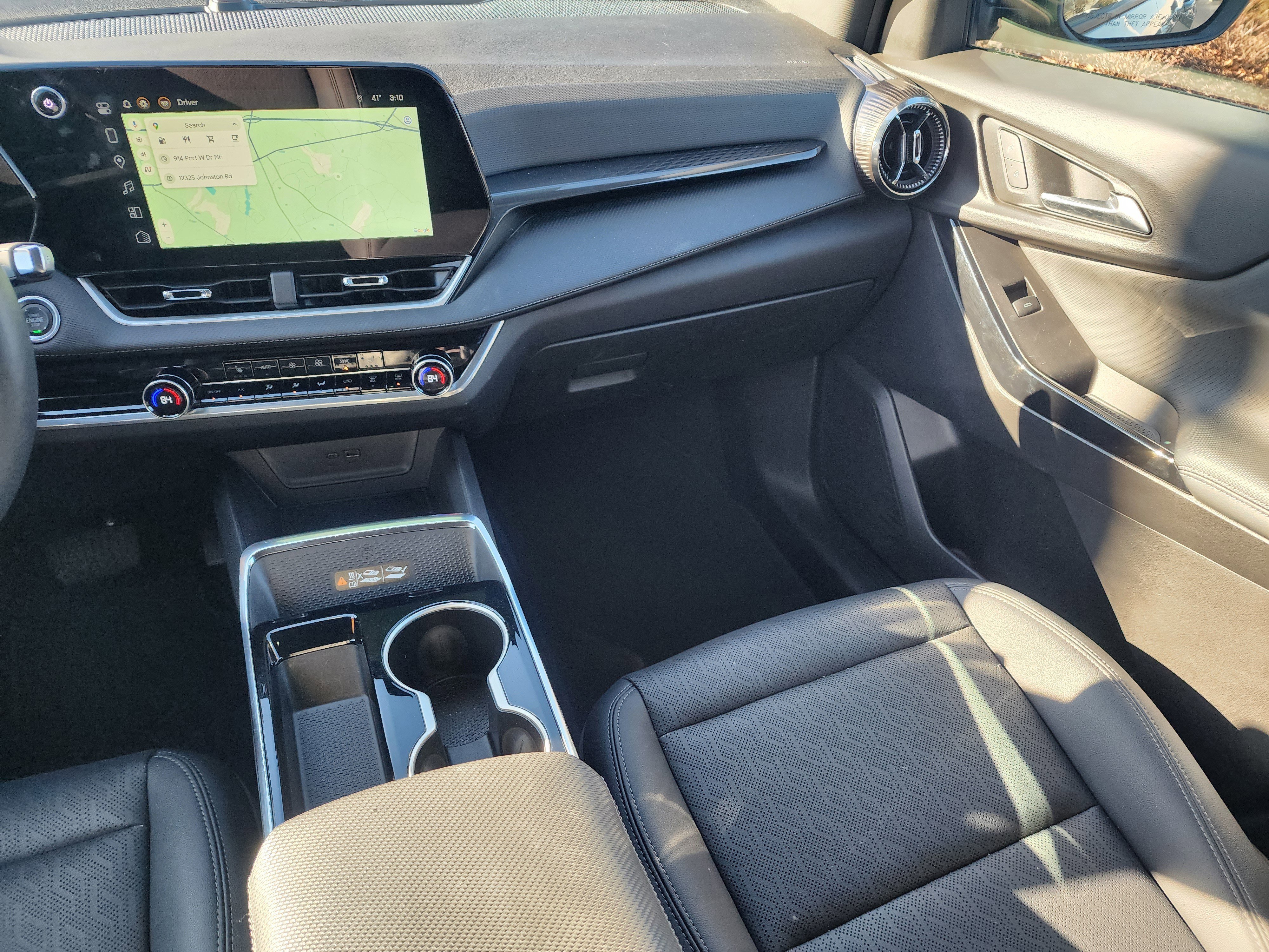 Used 2025 Chevrolet Equinox LT w/ Convenience Package II image 19