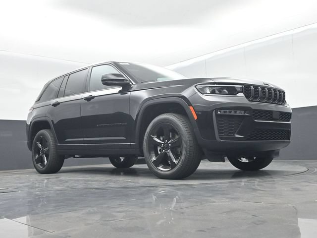 New 2026 Jeep Grand Cherokee Limited w/ Limited Altitude Package RWD image 43