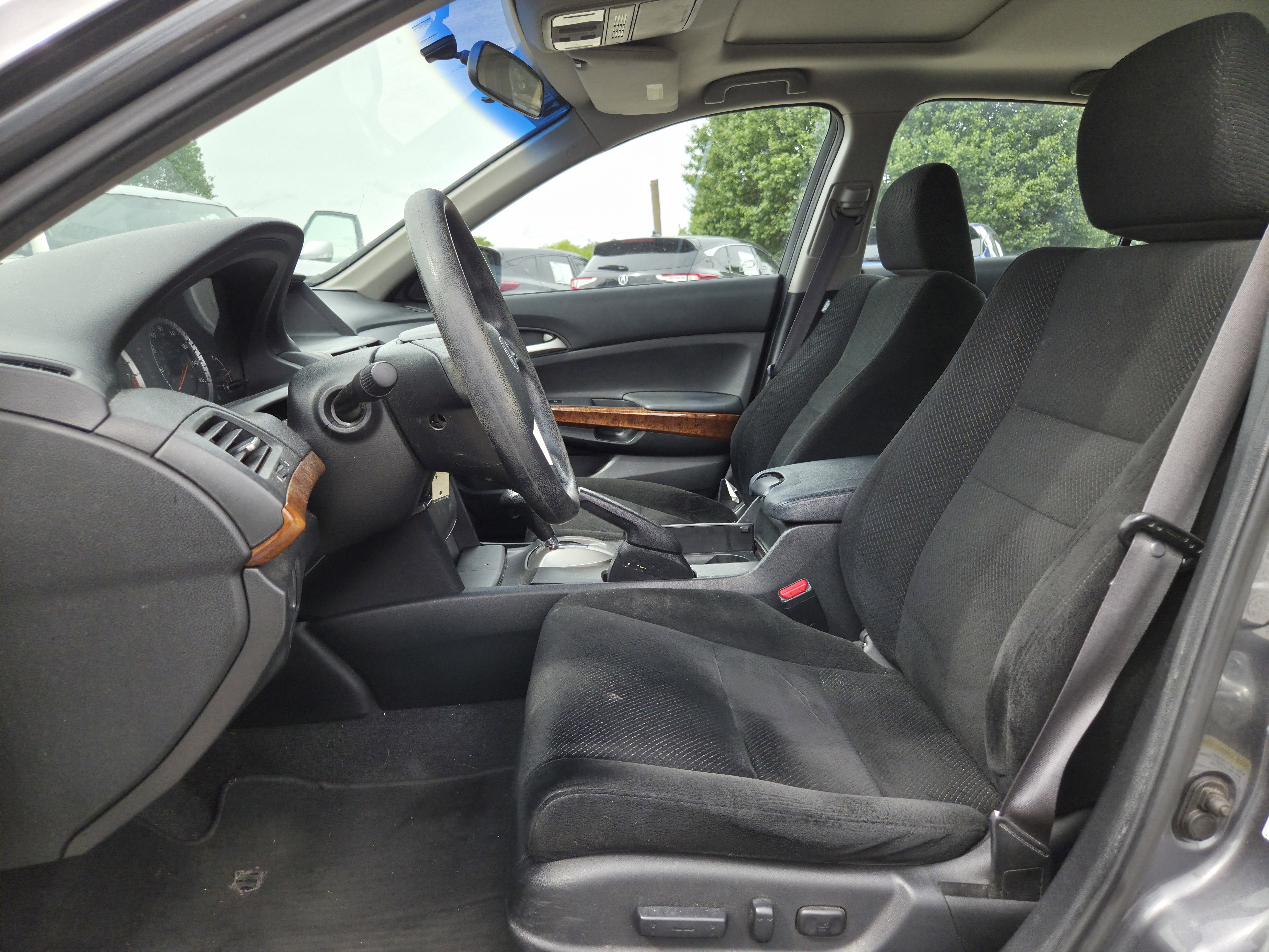 Used 2011 Honda Accord EX image 6