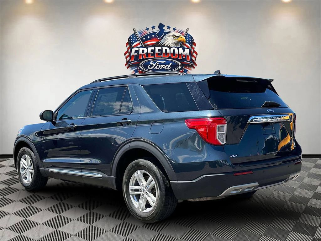 Used 2022 Ford Explorer XLT w/ Equipment Group 202A AWD/4WD image 5