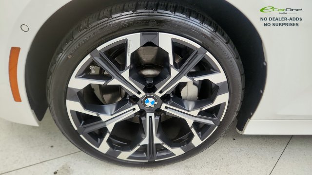 Used 2025 BMW 330i xDrive Sedan AWD/4WD image 80